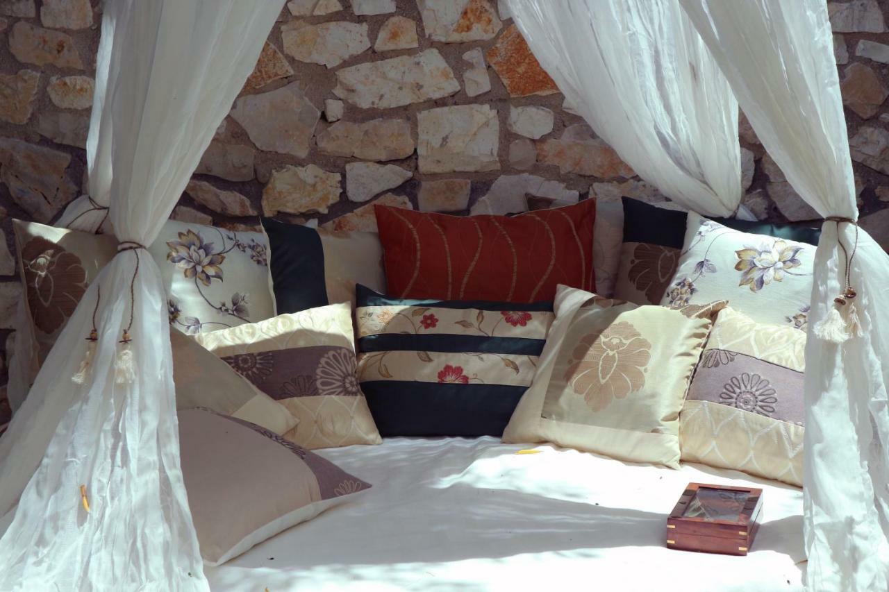 Opera House Paxos Hotel Gaios Eksteriør billede